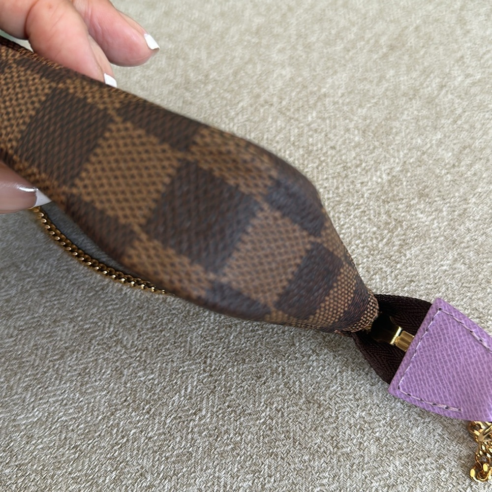 Louis Vuitton Damier Mini Pochette - Picture 15 of 17